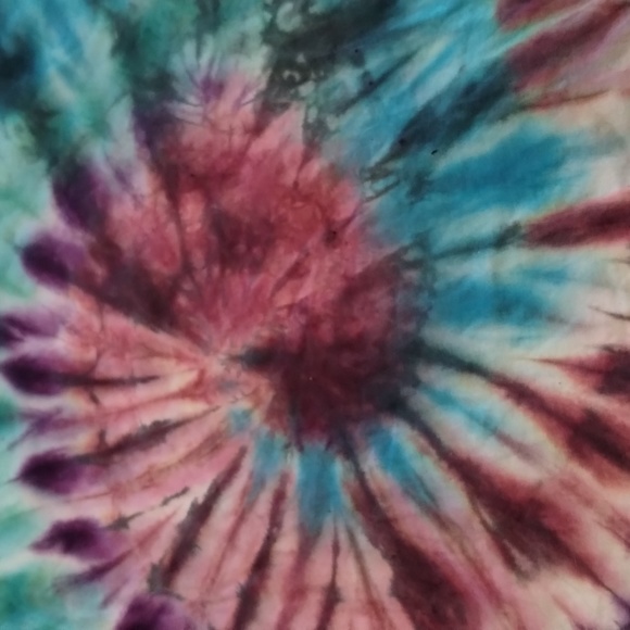 Tye-Dye T-shirt Handmade Unisex Color:reds, greens, blues & purple - Picture 5 of 11